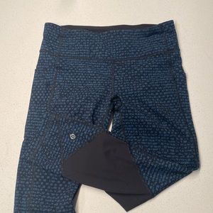 Teal and black printed lulu leggings